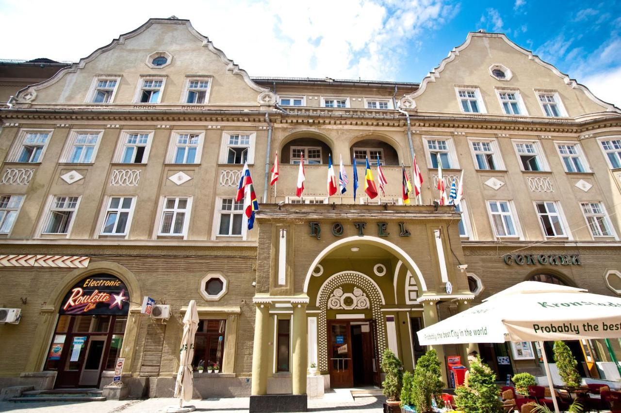 Hotel Coroana Braşov Exterior foto